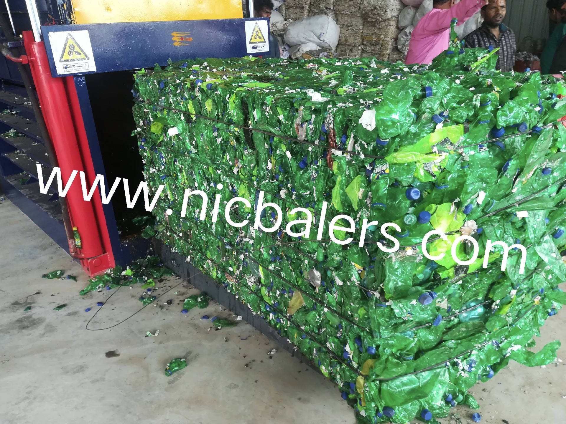 Horizontal Baler (10).jpg