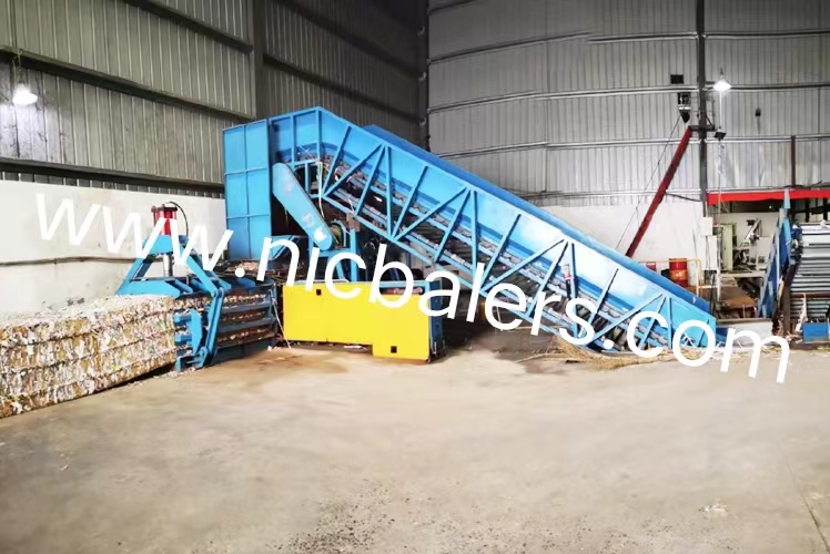 Horizontal Baler (34).jpg