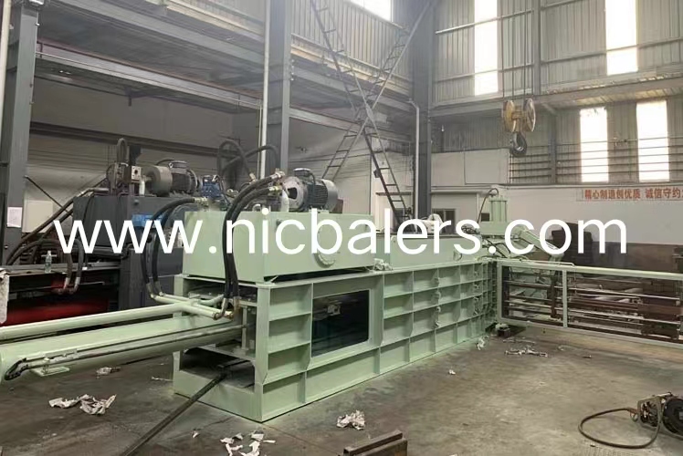 Horizontal Baler (22).jpg