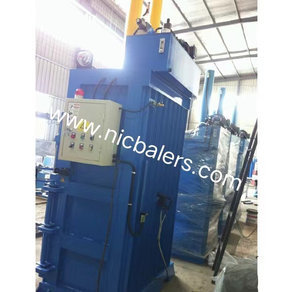 Horizontal Baler (3).jpg