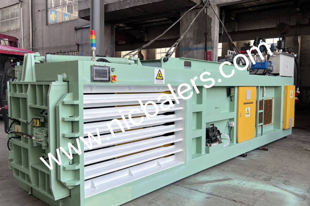 Horizontal Baler (3).jpg