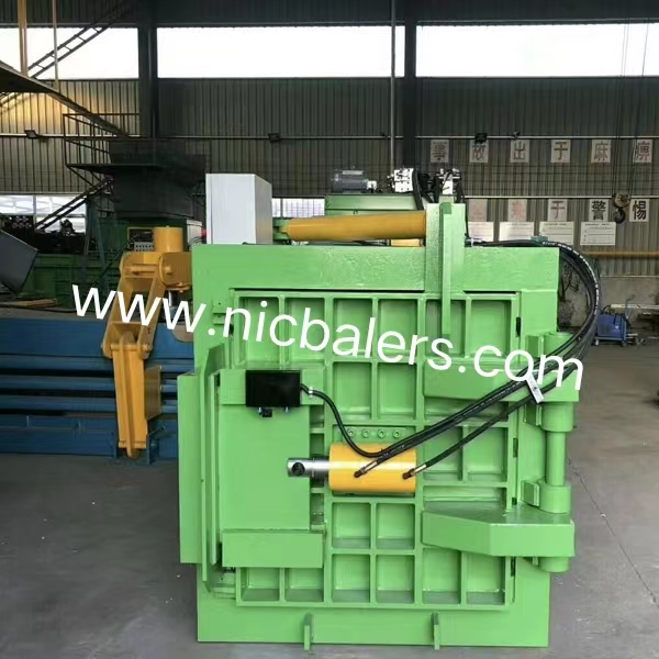 Horizontal Baler (22).jpg