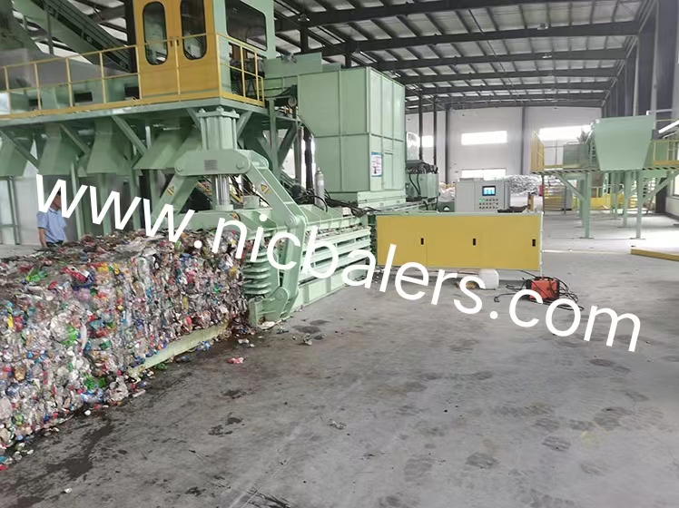 Horizontal Baler (14).jpg