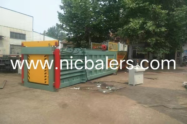 Horizontal Baler (31).jpg