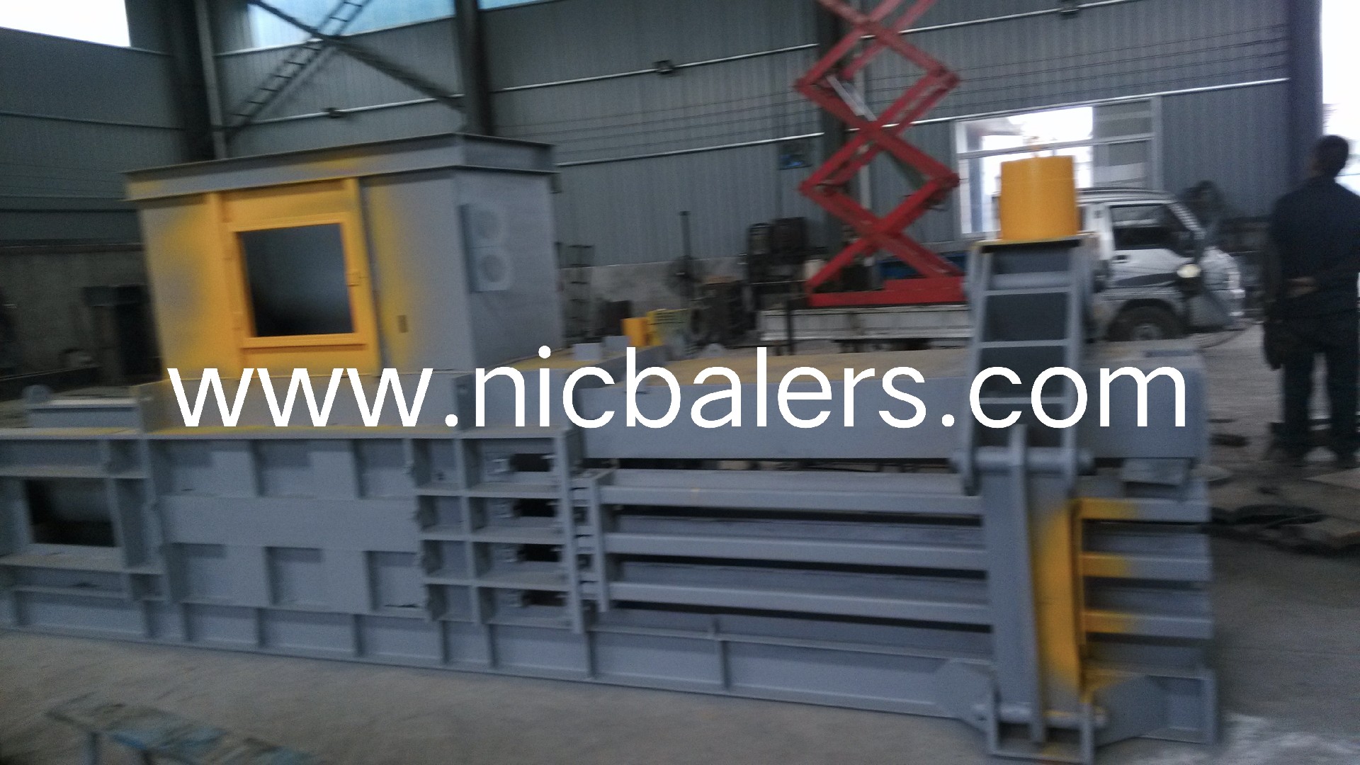 Horizontal Baler (18).jpg