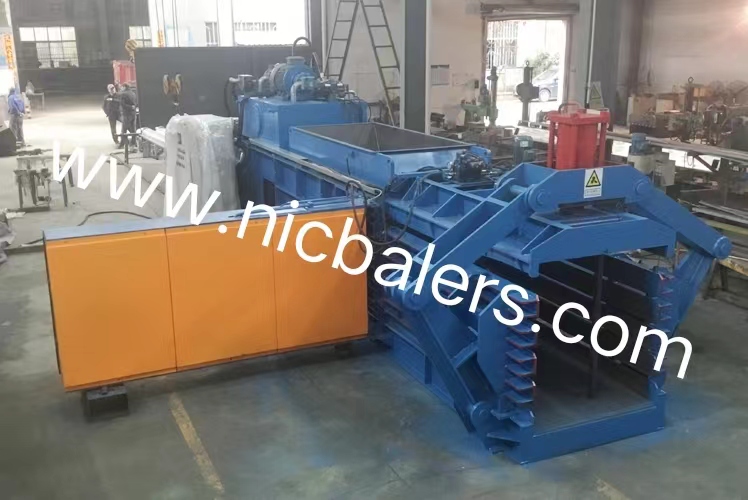 Horizontal Baler (33).jpg