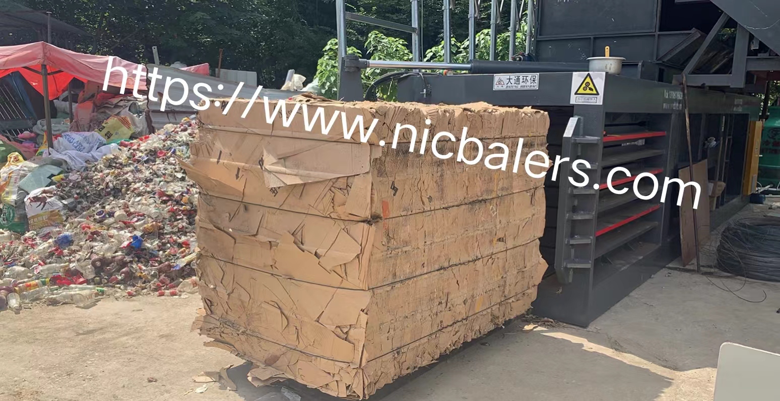 Horizontal Baler (63).jpg