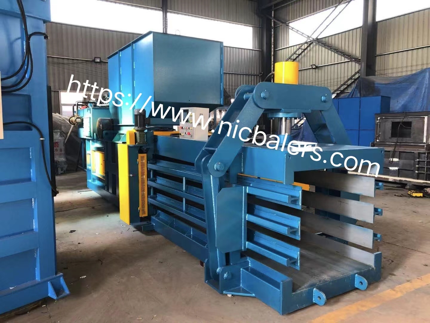 Horizontal Baler (53).jpg