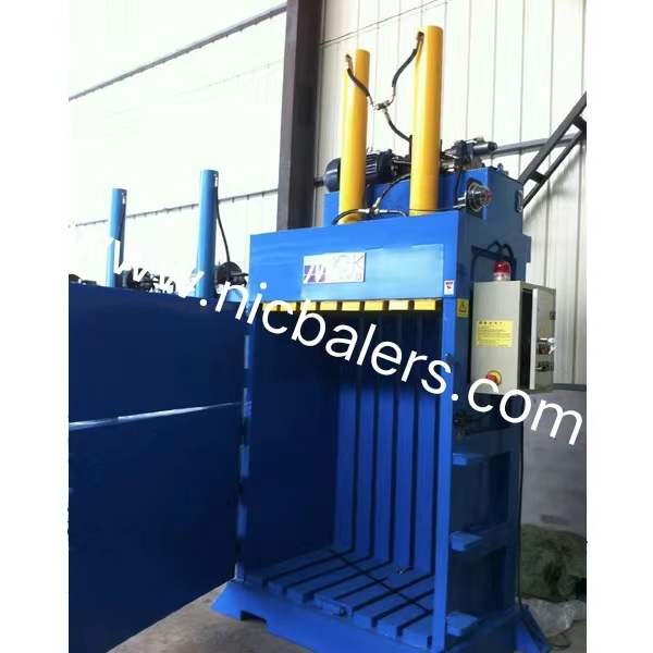 Horizontal Baler (2).jpg