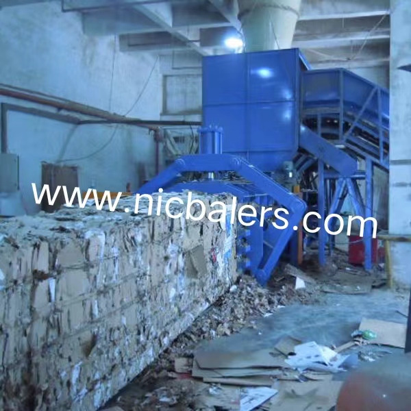 Horizontal Baler (11).jpg