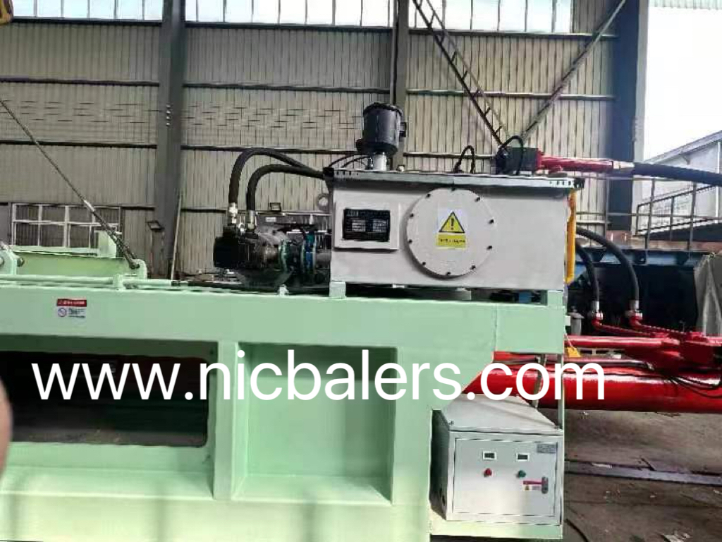 Horizontal Baler (2).jpg