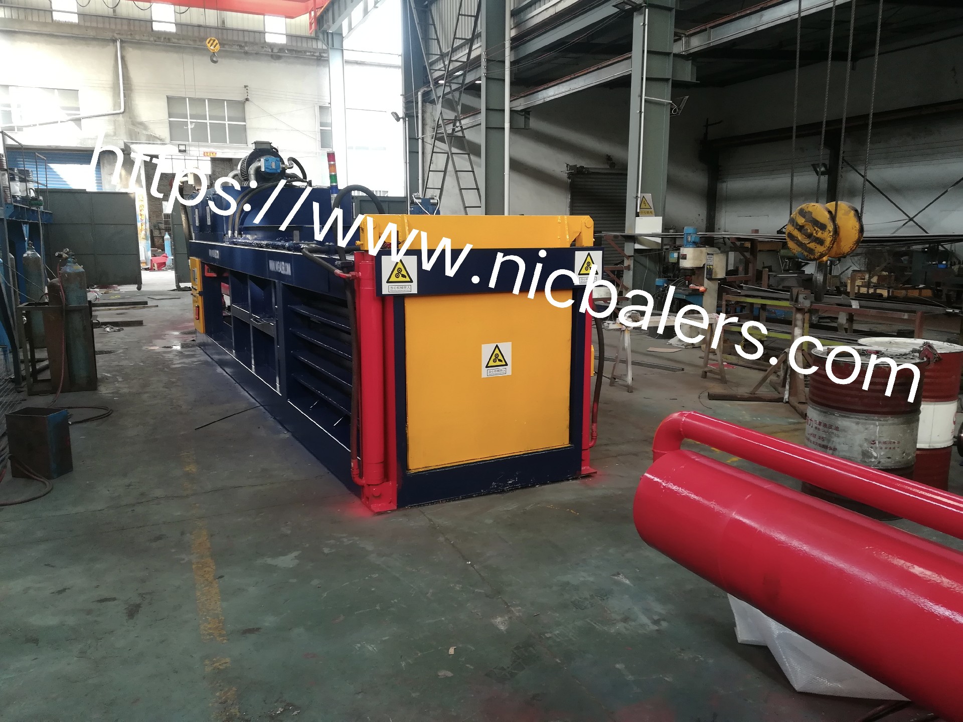 Horizontal Baler (74).jpg