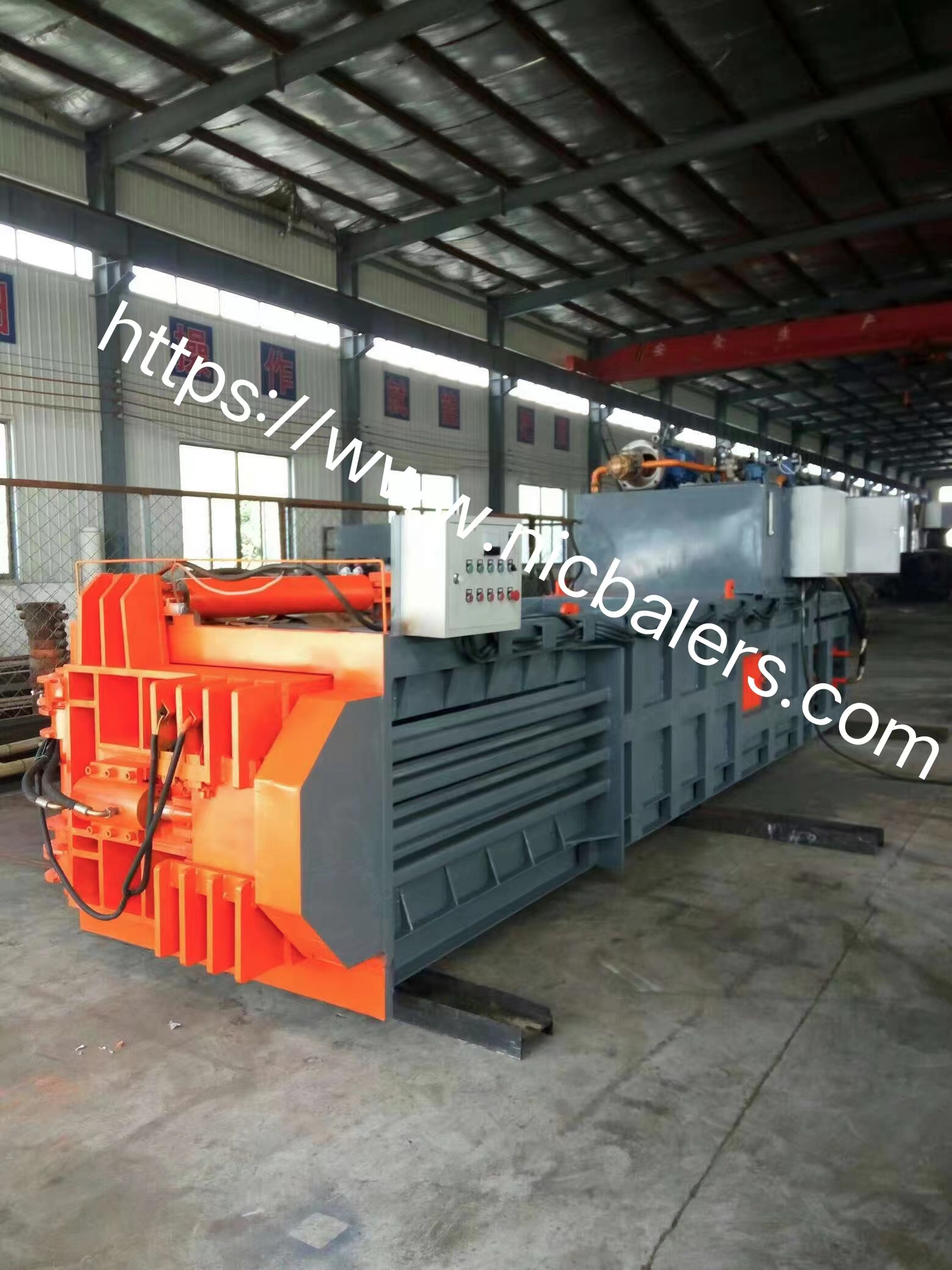 Horizontal Baler (68).jpg