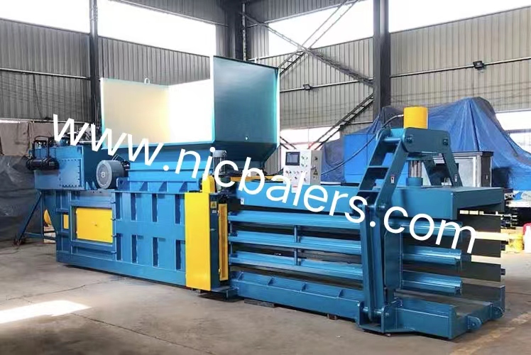 Horizontal Baler (35).jpg