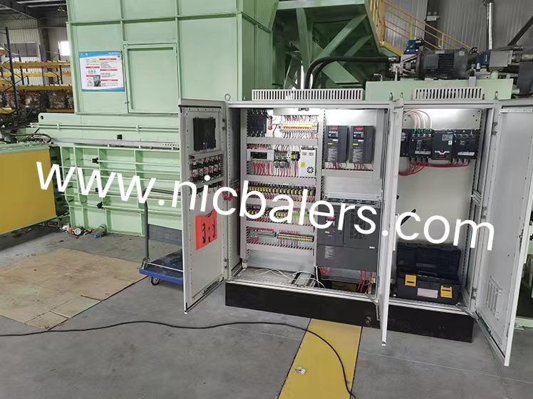 Horizontal Baler (6).jpg