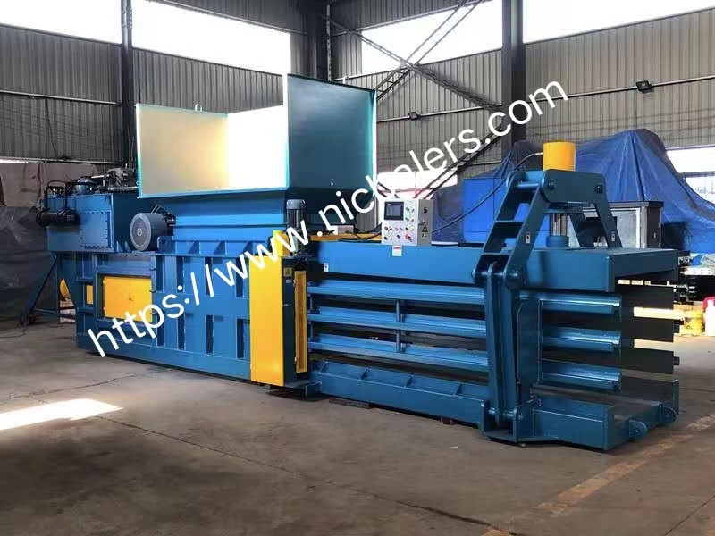 Horizontal Baler (55).jpg