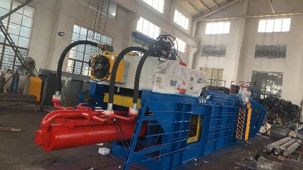 Full-Automatic Horizontal Baler  (2).jpg