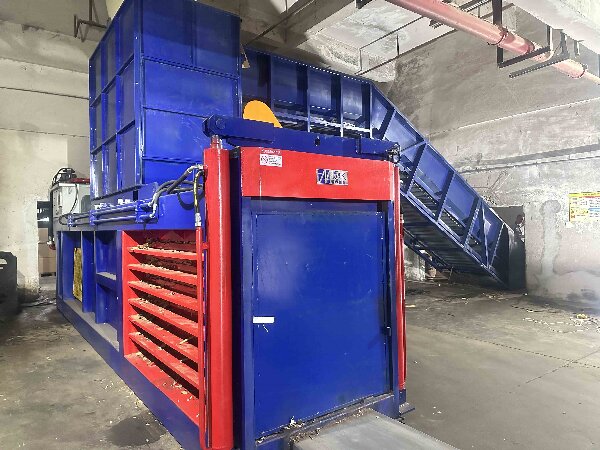 Semi-Automatic Horizontal Baler (65).jpg